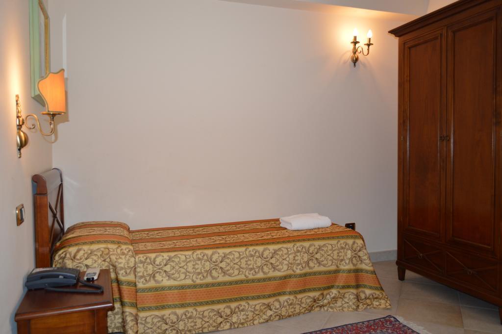 Hotel Delle Palme Falcone Habitación foto