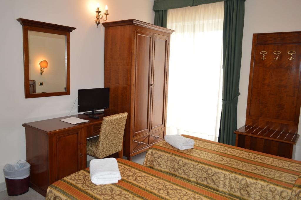 Hotel Delle Palme Falcone Habitación foto