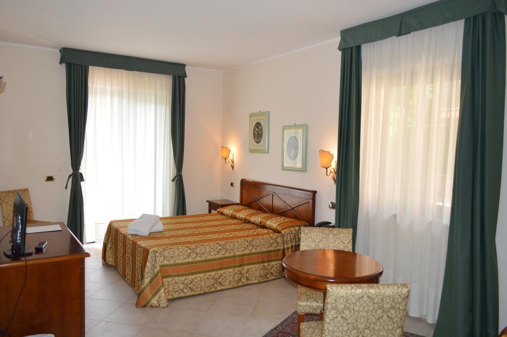 Hotel Delle Palme Falcone Habitación foto