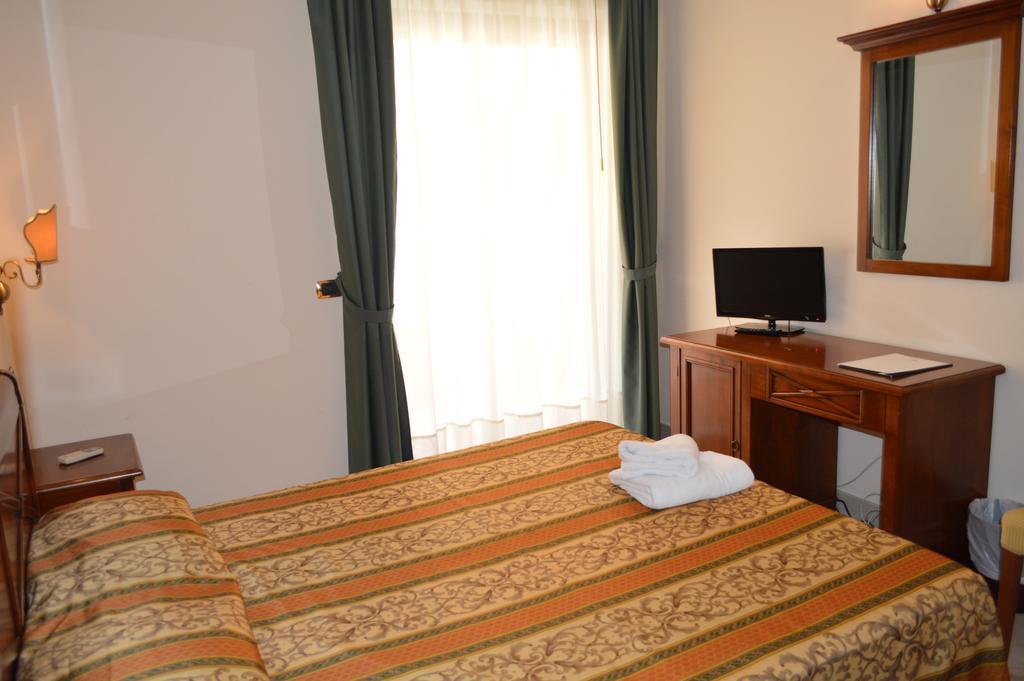 Hotel Delle Palme Falcone Habitación foto